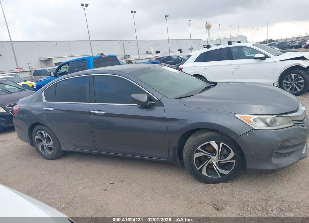 2017 HONDA ACCORD VIN: 1HGCR2F38HA239433