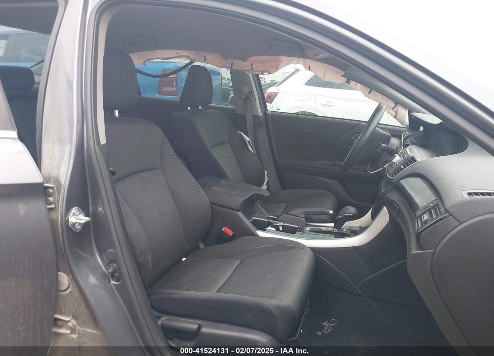 2017 HONDA ACCORD VIN: 1HGCR2F38HA239433