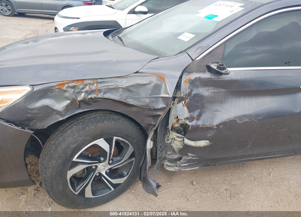 2017 HONDA ACCORD VIN: 1HGCR2F38HA239433