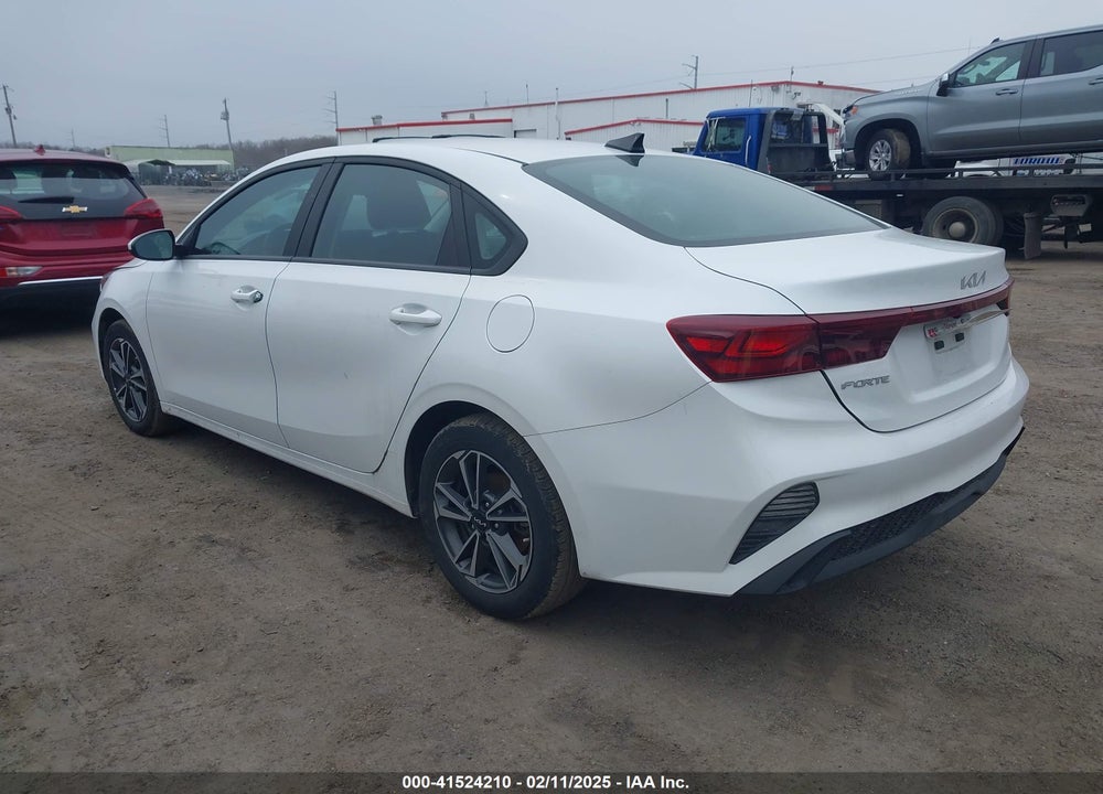 2023 KIA FORTE VIN: 3KPF24AD6PE616400