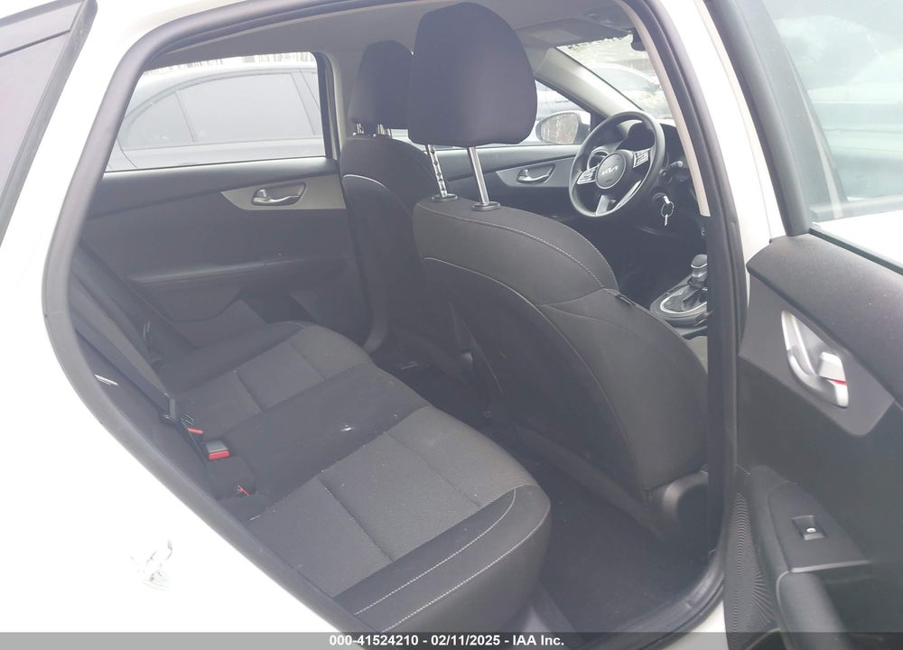 2023 KIA FORTE VIN: 3KPF24AD6PE616400