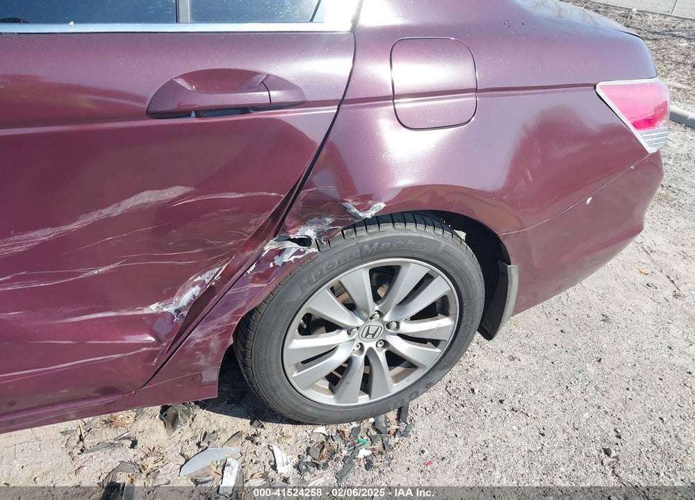2012 HONDA ACCORD VIN: 1HGCP2F84CA132597