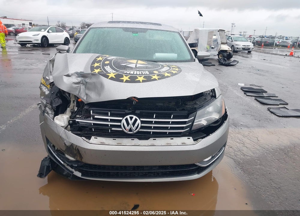 2013 VOLKSWAGEN PASSAT VIN: 1VWCN7A37DC095612