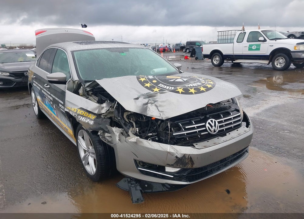 2013 VOLKSWAGEN PASSAT VIN: 1VWCN7A37DC095612