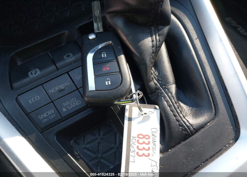 2020 TOYOTA RAV4 LE VIN: JTMG1RFV5LD051400