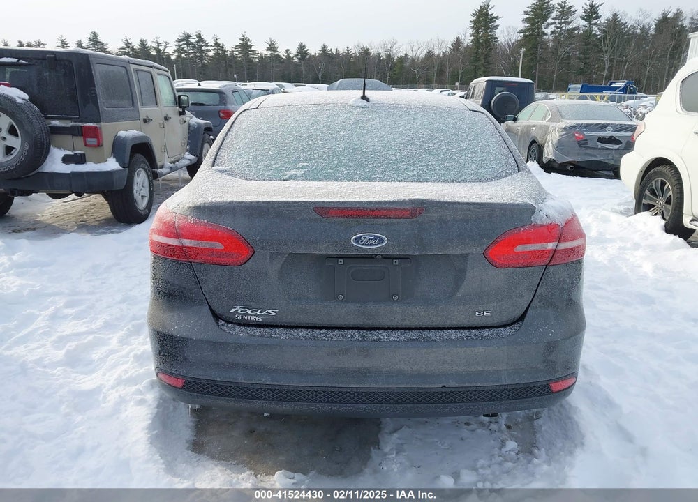 2016 FORD FOCUS VIN: 1FADP3F2XGL353853