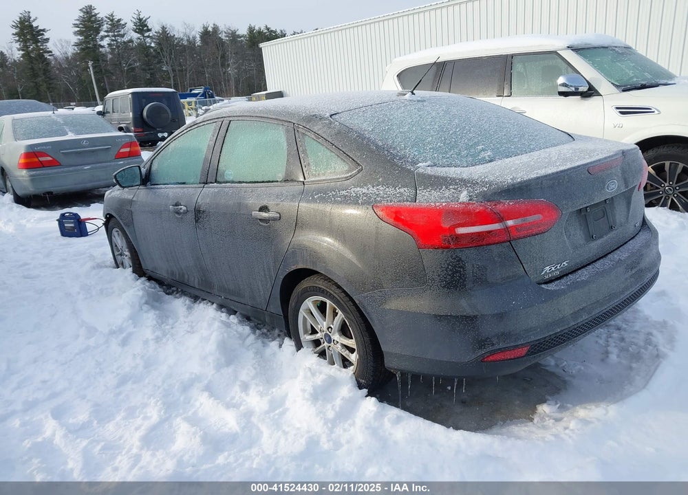 2016 FORD FOCUS VIN: 1FADP3F2XGL353853