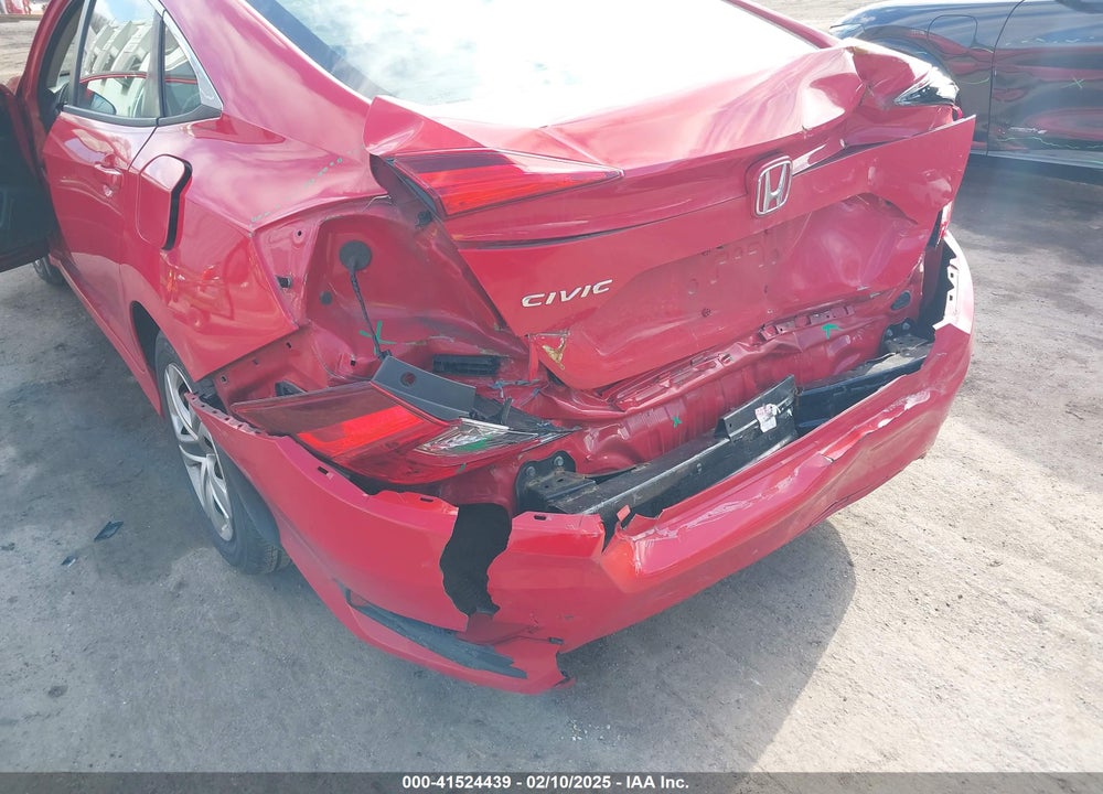 2016 HONDA CIVIC VIN: 2HGFC2F52GH555801