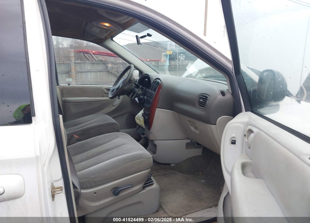 2005 CHRYSLER TOWN & COUNTRY VIN: 1C4GP45R55B386483