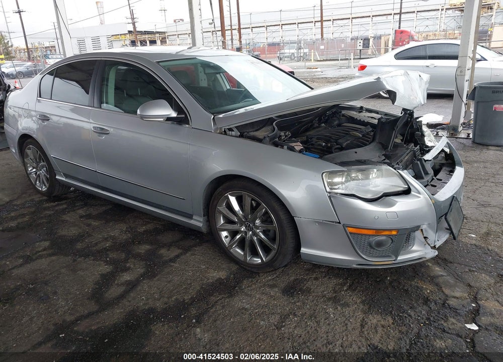 2008 VOLKSWAGEN PASSAT VR6 VIN: WVWCU73C38P094992