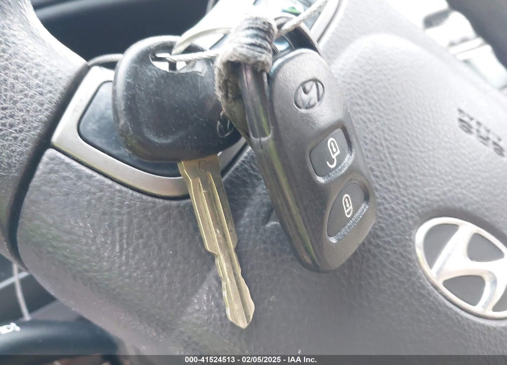 2012 HYUNDAI SANTA FE GLS VIN: 5XYZG3AB9CG144214