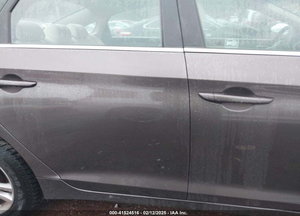 2017 HYUNDAI SONATA VIN: 5NPE24AF4HH472128