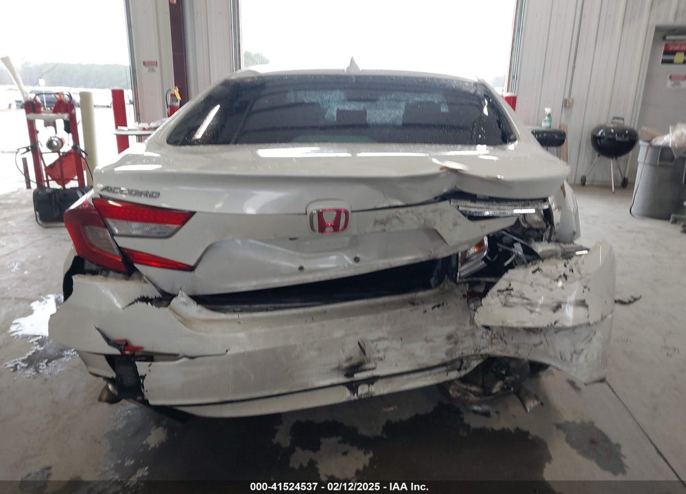 2018 HONDA ACCORD VIN: 1HGCV1F6XJA071882