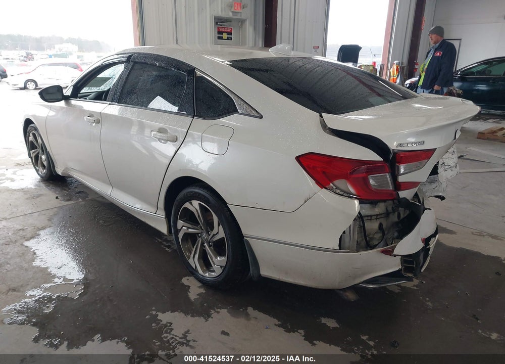 2018 HONDA ACCORD VIN: 1HGCV1F6XJA071882