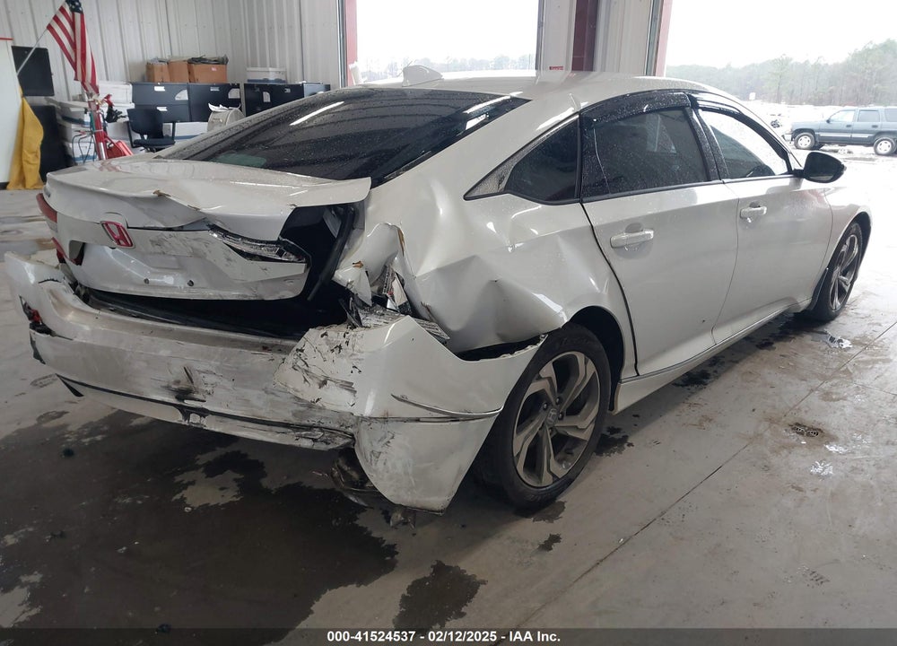 2018 HONDA ACCORD VIN: 1HGCV1F6XJA071882