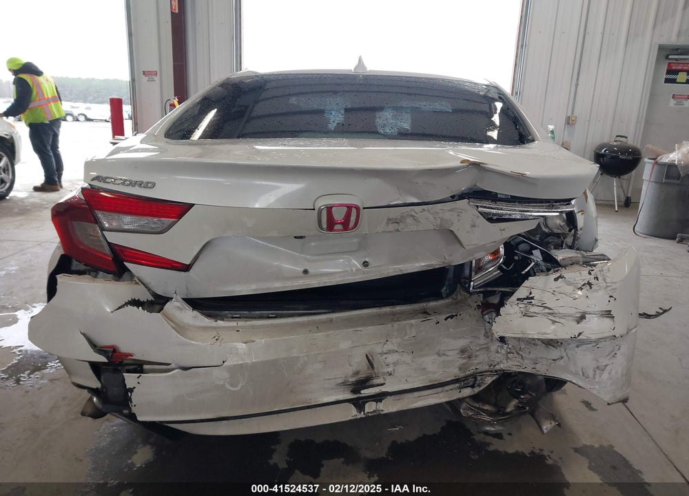 2018 HONDA ACCORD VIN: 1HGCV1F6XJA071882