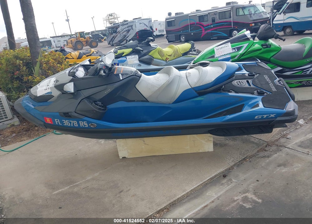 2018 SEADOO GTX 155 VIN: YDV23195E818
