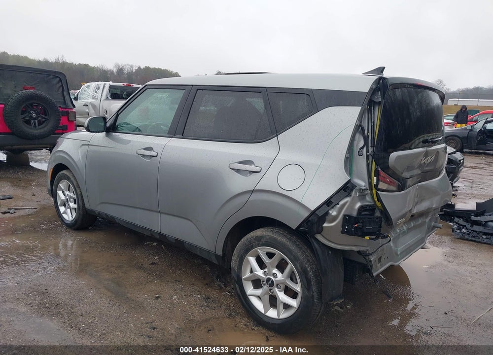 2023 KIA SOUL VIN: KNDJ23AU5P7869020