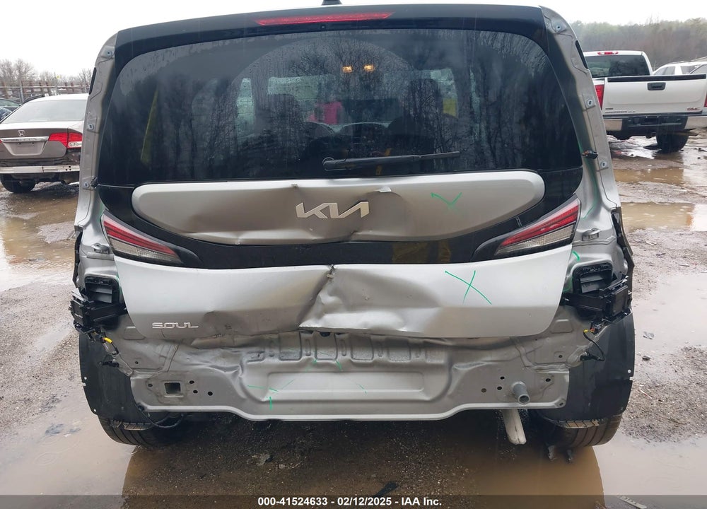 2023 KIA SOUL VIN: KNDJ23AU5P7869020