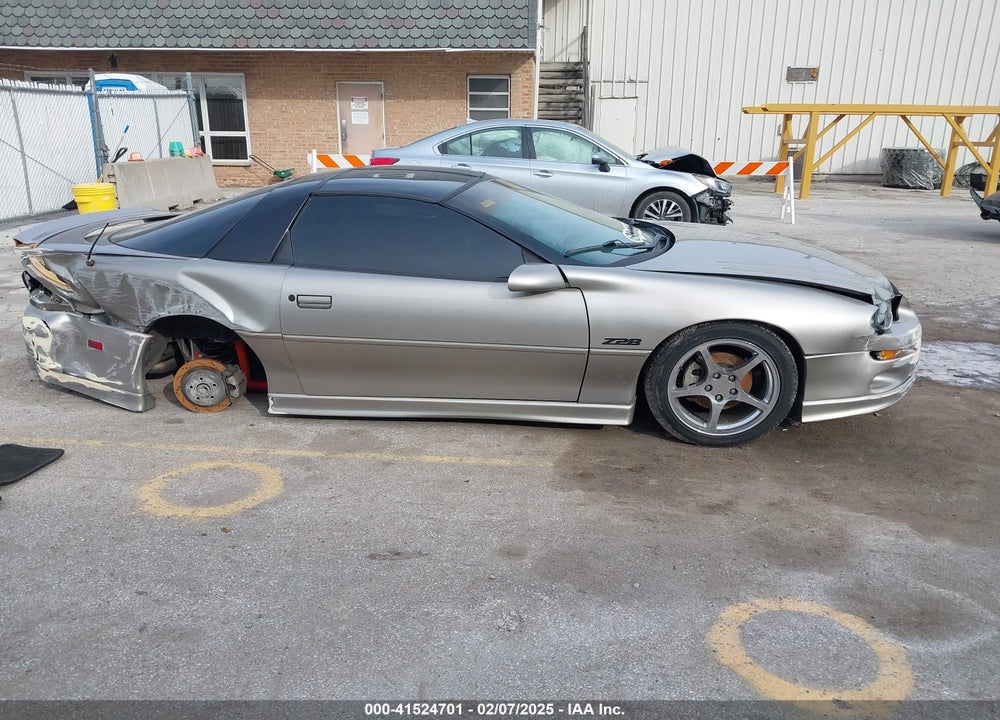 2002 CHEVROLET CAMARO VIN: 2G1FP22GX22123181