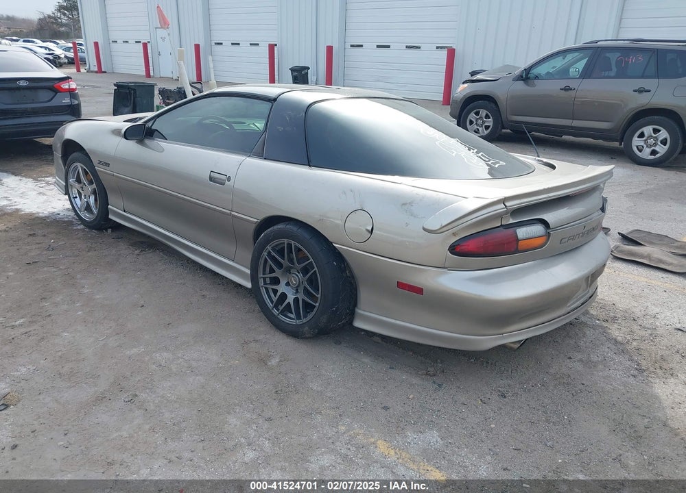 2002 CHEVROLET CAMARO VIN: 2G1FP22GX22123181