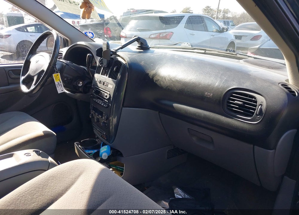 2005 DODGE GRAND CARAVAN SXT VIN: 2D8GP44L25R485939