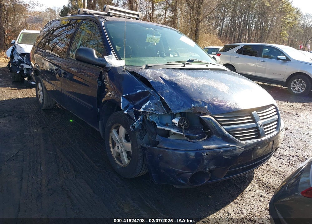 2005 DODGE GRAND CARAVAN SXT VIN: 2D8GP44L25R485939