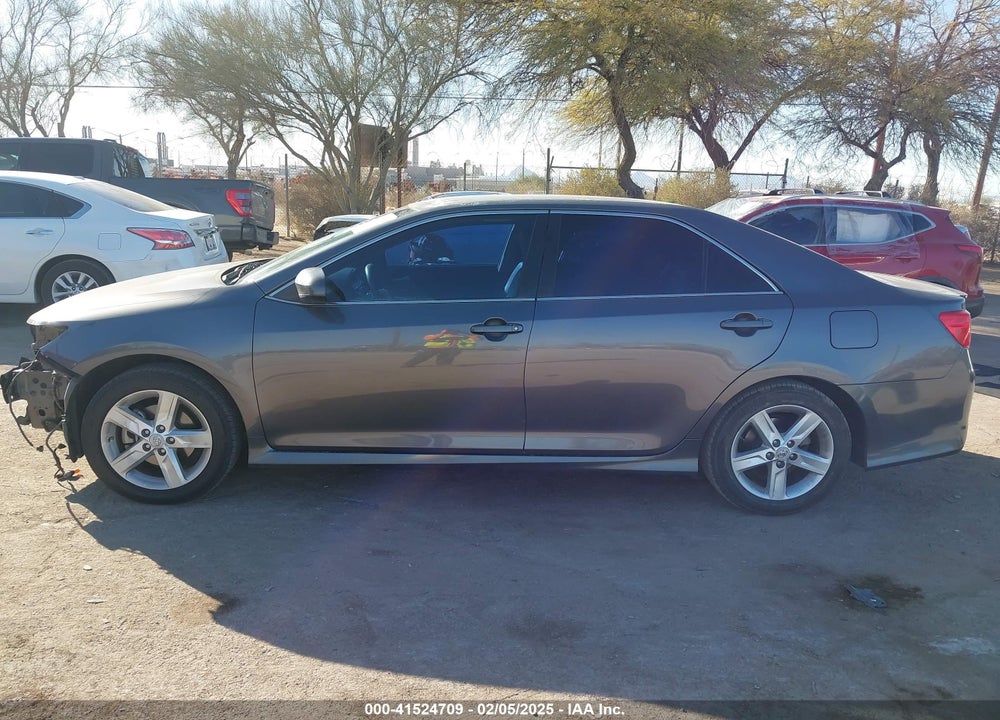 2013 TOYOTA CAMRY SE VIN: 4T1BF1FKXDU216583