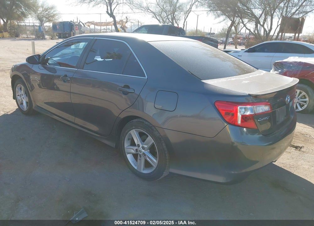 2013 TOYOTA CAMRY SE VIN: 4T1BF1FKXDU216583