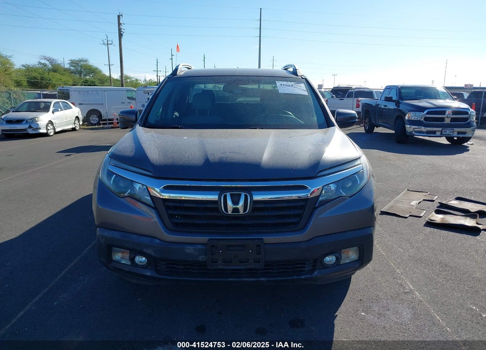 2017 HONDA RIDGELINE RTL-T VIN: 5FPYK2F64HB001113