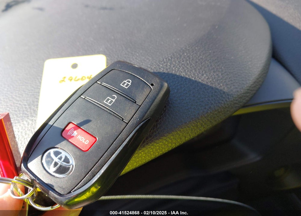 2024 TOYOTA COROLLA CROSS LE VIN: 7MUCAAAG8RV098142