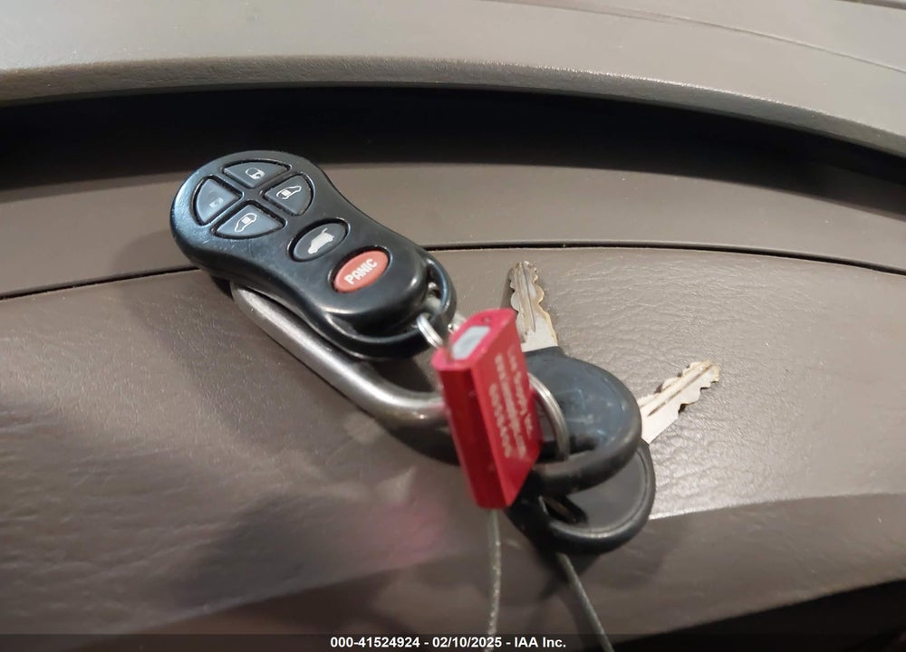 2002 CHRYSLER TOWN & COUNTRY EX VIN: 2C8GP74L92R536122