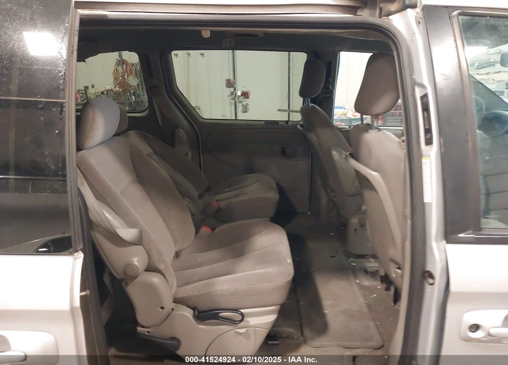 2002 CHRYSLER TOWN & COUNTRY EX VIN: 2C8GP74L92R536122