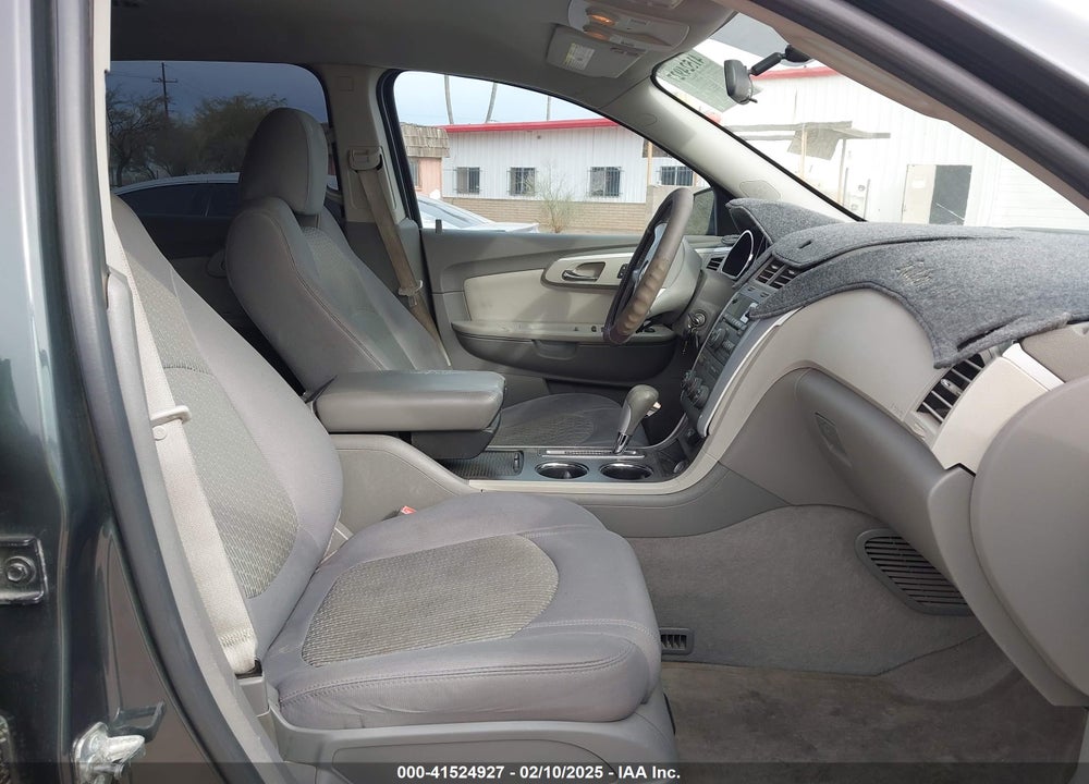 2010 CHEVROLET TRAVERSE LT VIN: 1GNLVFED0AJ256249