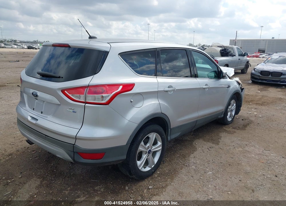 2015 FORD ESCAPE SE VIN: 1FMCU9GX2FUC31939