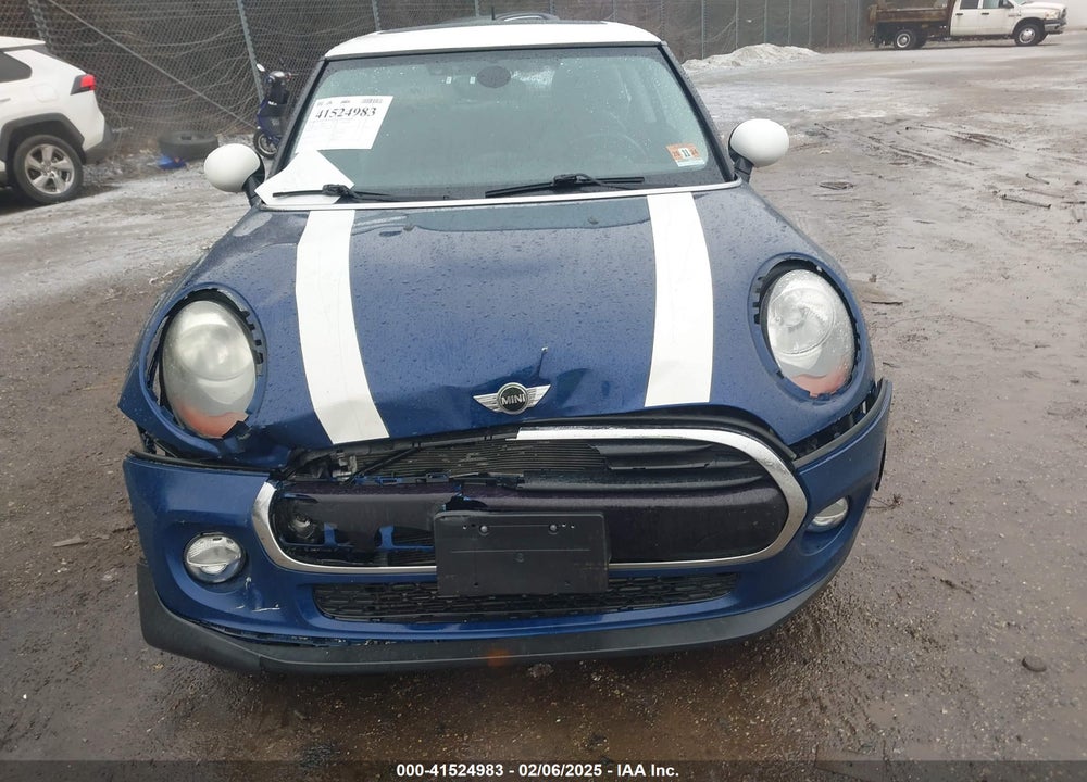 2017 MINI HARDTOP VIN: WMWXP5C35H2F61615