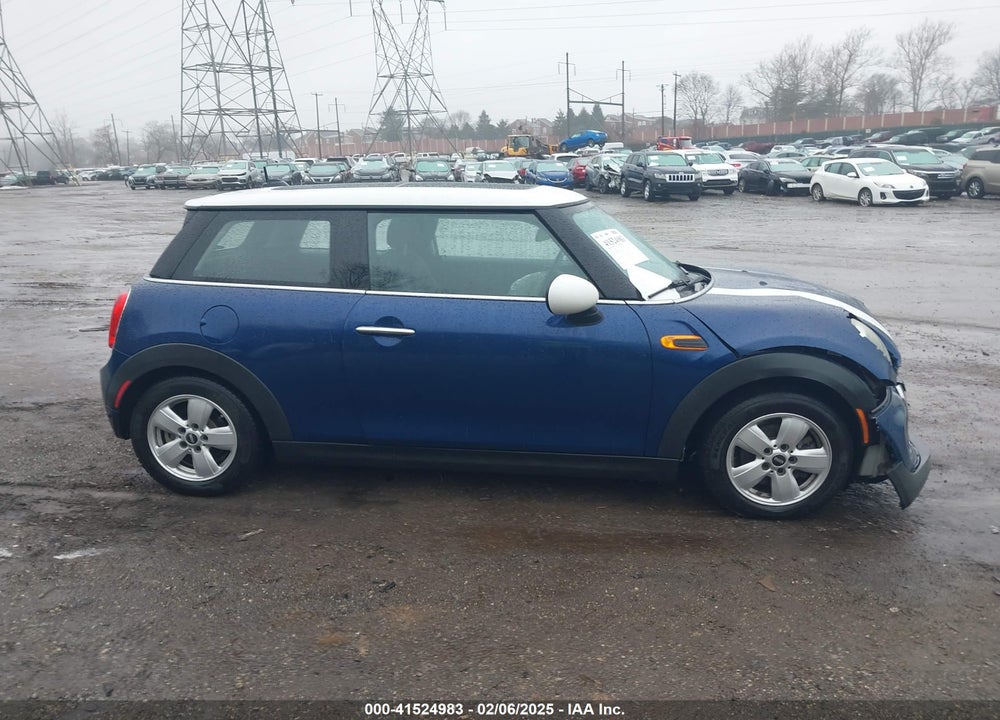 2017 MINI HARDTOP VIN: WMWXP5C35H2F61615