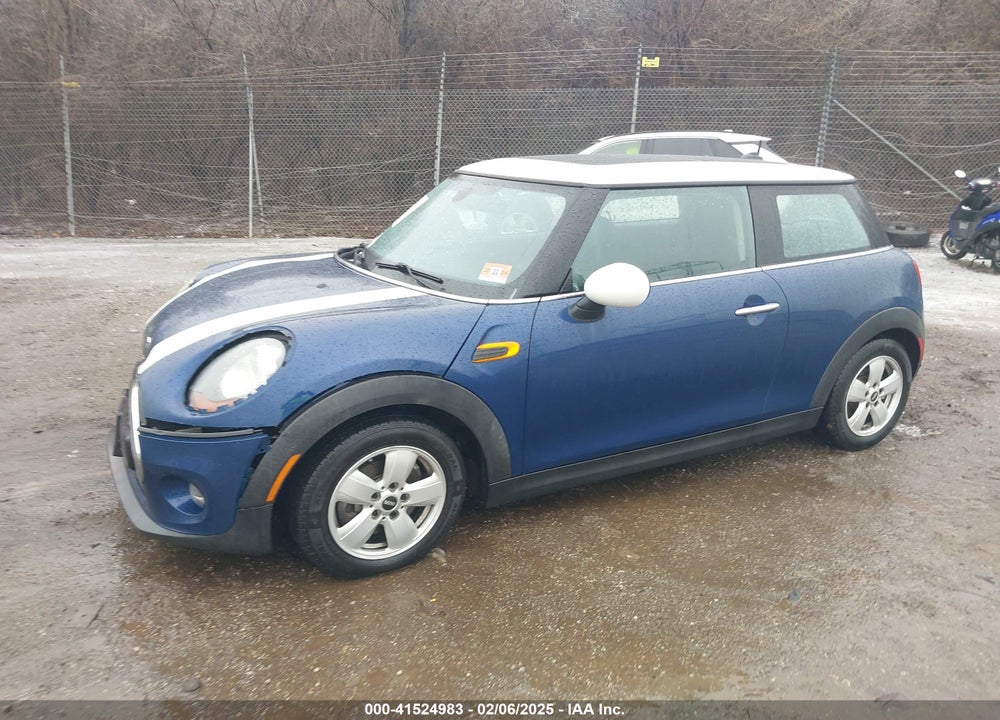 2017 MINI HARDTOP VIN: WMWXP5C35H2F61615