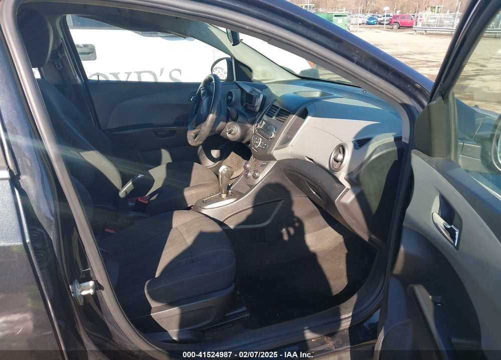 2015 CHEVROLET SONIC VIN: 1G1JC6SH5F4111445