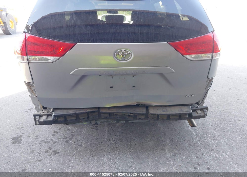 2011 TOYOTA SIENNA XLE LIMITED VIN: 5TDYK3DC5BS148776