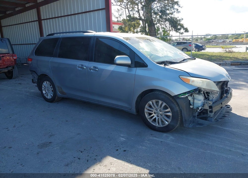 2011 TOYOTA SIENNA XLE LIMITED VIN: 5TDYK3DC5BS148776
