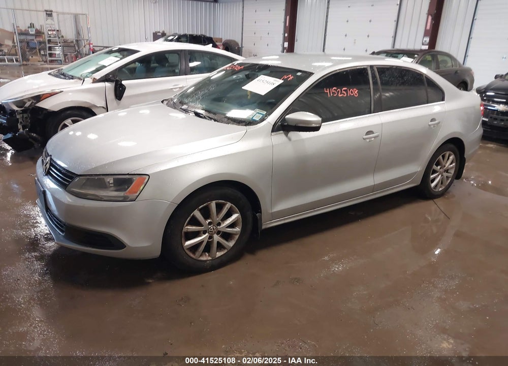 2013 VOLKSWAGEN JETTA 2.5L SE VIN: 3VWDP7AJ5DM372382