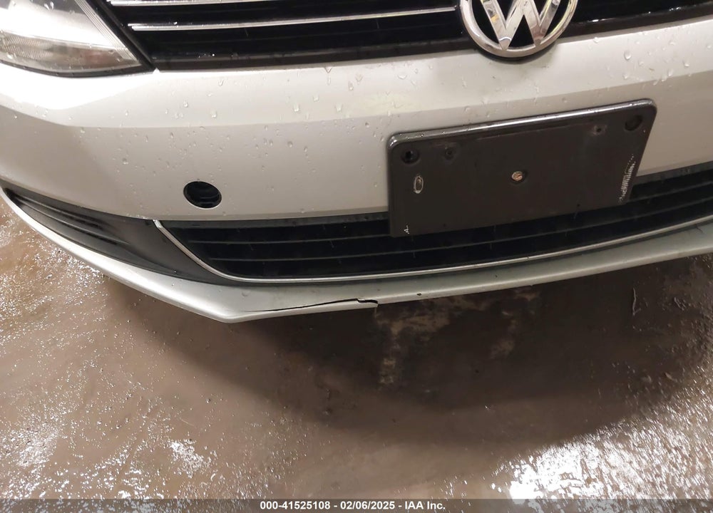 2013 VOLKSWAGEN JETTA 2.5L SE VIN: 3VWDP7AJ5DM372382