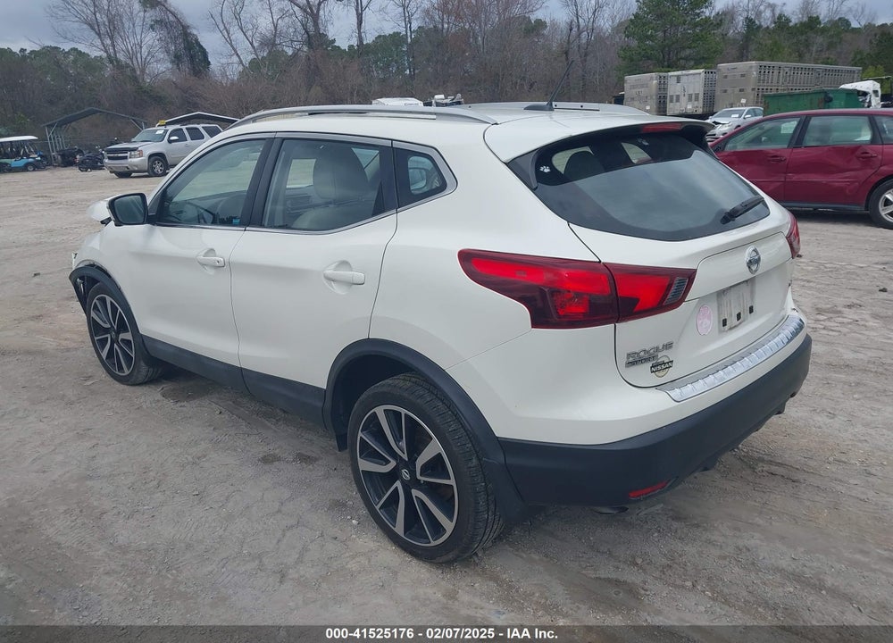 2018 NISSAN ROGUE SPORT SL VIN: JN1BJ1CP1JW102882