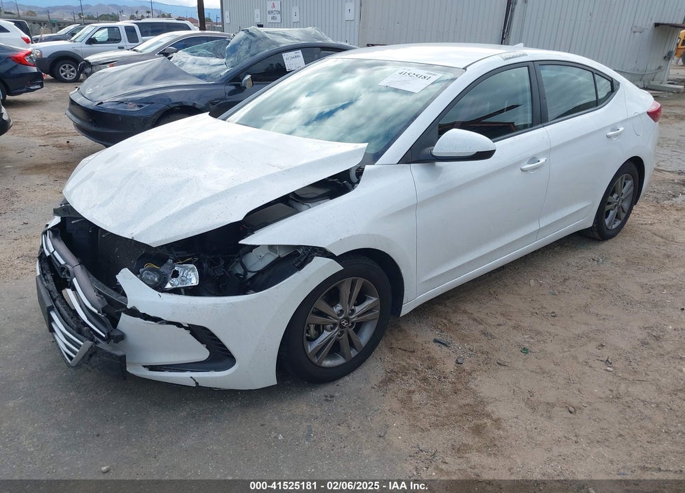 2017 HYUNDAI ELANTRA VIN: 5NPD84LFXHH004783