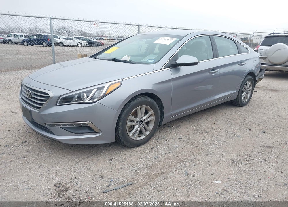 2015 HYUNDAI SONATA VIN: 5NPE24AF6FH023501