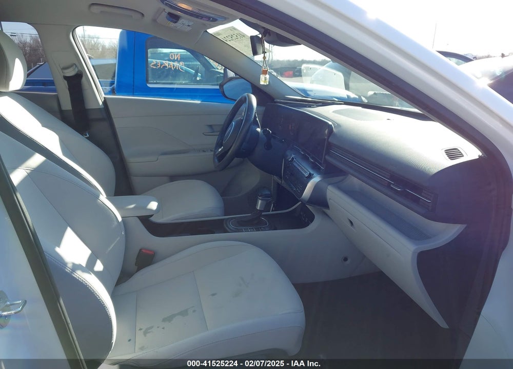 2024 HYUNDAI KONA SEL VIN: KM8HBCAB1RU042581