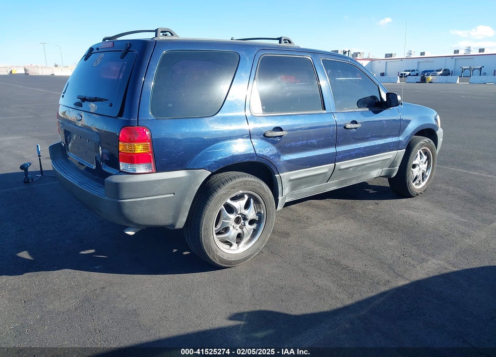 2003 FORD ESCAPE XLS VIN: 1FMYU02143KB01883