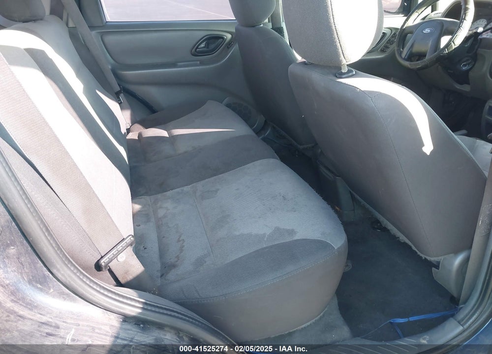 2003 FORD ESCAPE XLS VIN: 1FMYU02143KB01883