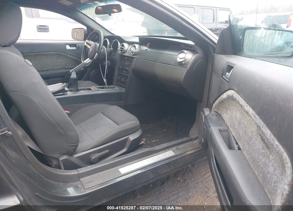 2007 FORD MUSTANG VIN: 1ZVHT80N375369269